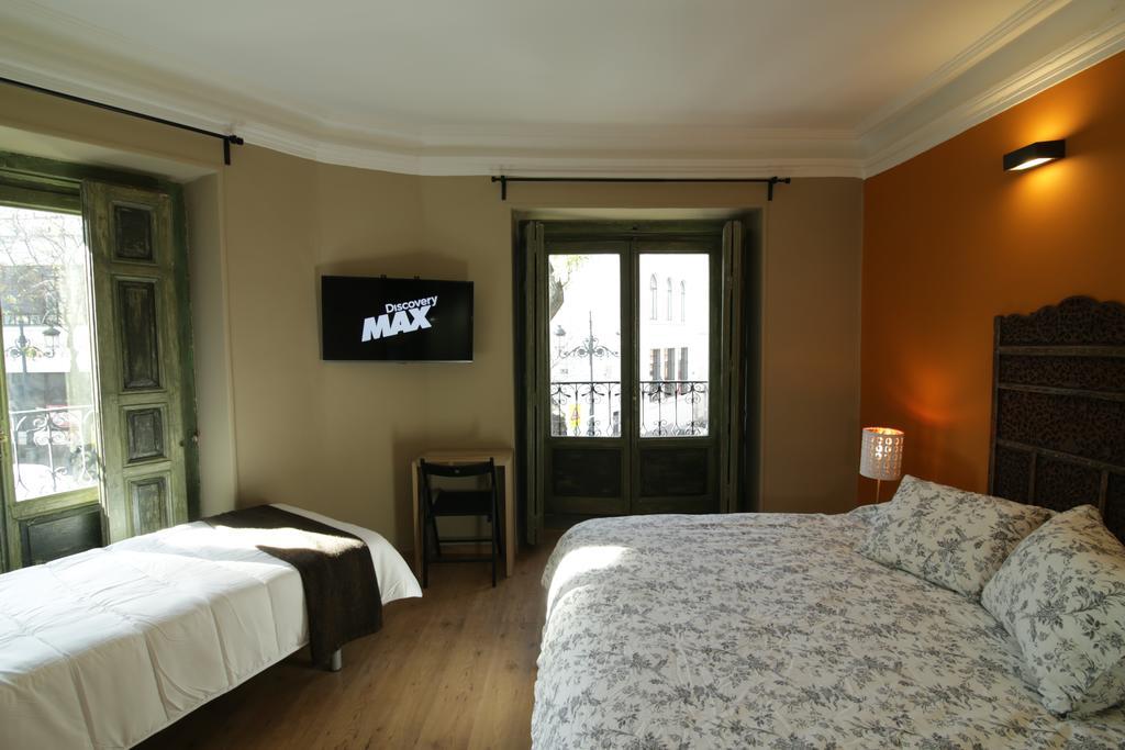 Abracadabra Suites Madrid Room photo